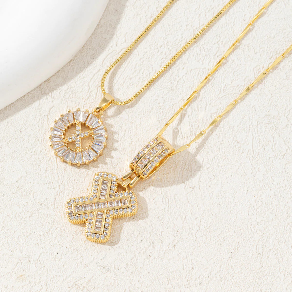 Copper Zirconium Gold Flower Pendant Set